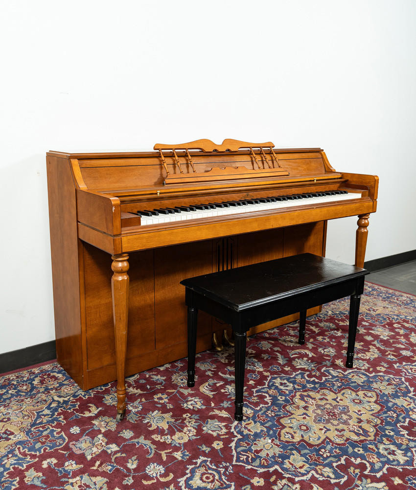 Wurlitzer Classic Upright Piano Satin Walnut SN: 1133367